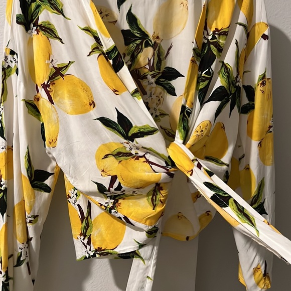 Nasty Gal lemon blouse sz 3 - Picture 5 of 6